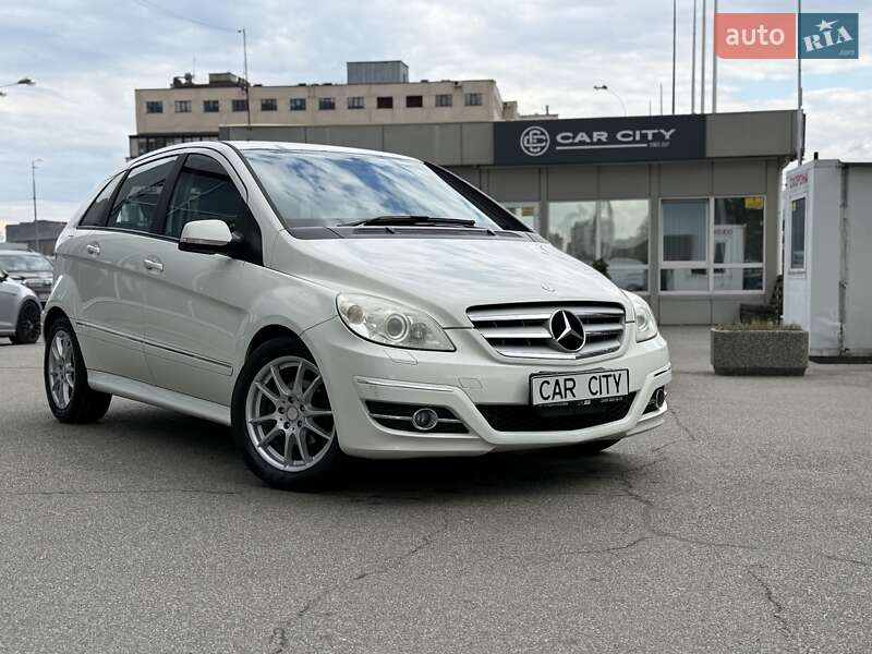 Mercedes-Benz B-Class 2010
