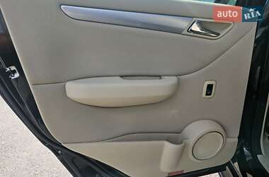 Хэтчбек Mercedes-Benz B-Class 2008 в 