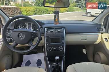 Хэтчбек Mercedes-Benz B-Class 2008 в 
