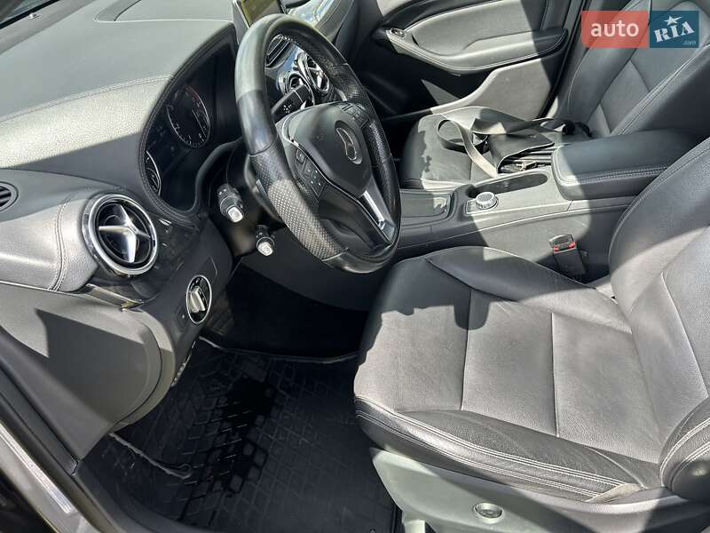 Хетчбек Mercedes-Benz B-Class 2014 в Глевасі