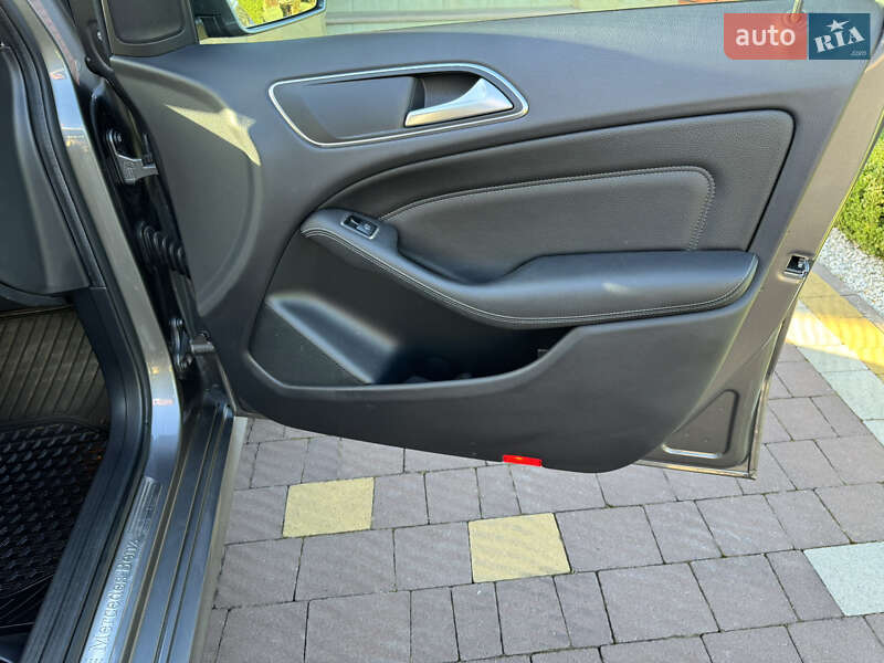 Хетчбек Mercedes-Benz B-Class 2017 в Тернополі