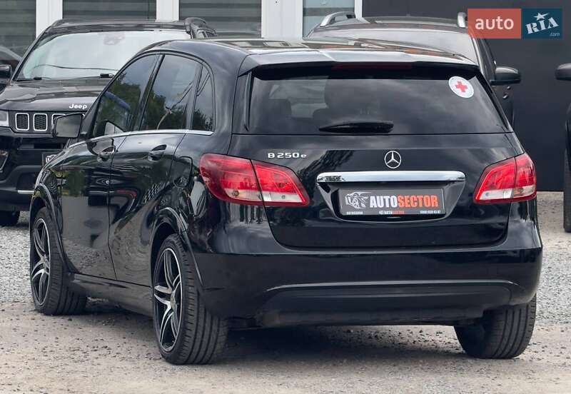 Хэтчбек Mercedes-Benz B-Class 2017 в Харькове