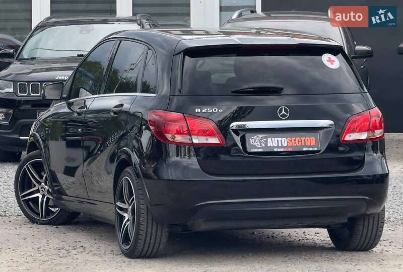 Хэтчбек Mercedes-Benz B-Class 2017 в Харькове