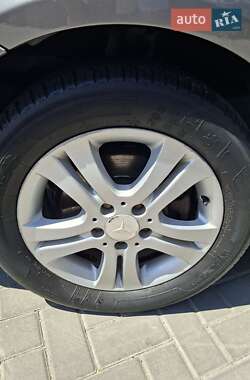 Хэтчбек Mercedes-Benz B-Class 2009 в 