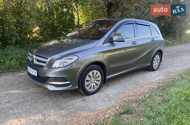 Хэтчбек Mercedes-Benz B-Class 2015 в 