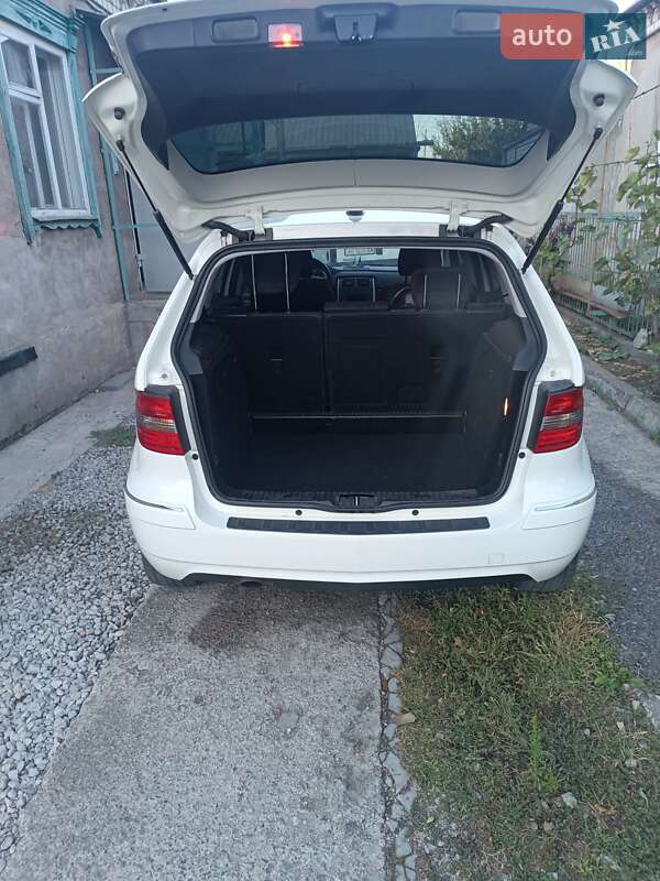 Хэтчбек Mercedes-Benz B-Class 2011 в Днепре фото 7 Хэтчбек Mercedes-Benz B-Class 2011 в Днепре