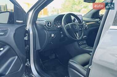 Хетчбек Mercedes-Benz B-Class 2015 в 