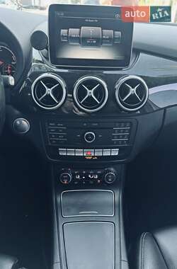 Хетчбек Mercedes-Benz B-Class 2015 в 