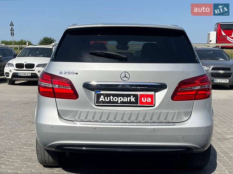 Хэтчбек Mercedes-Benz B-Class 2017 в Львове