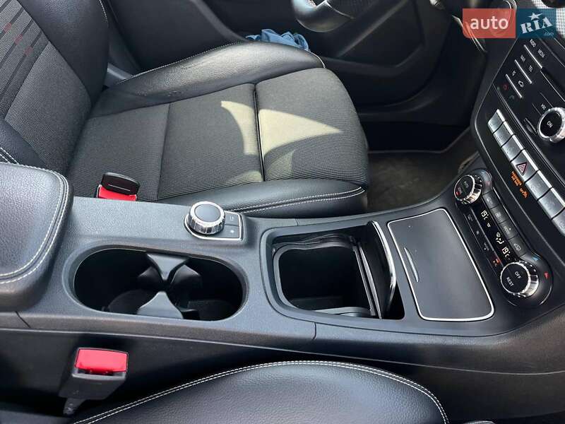 Хэтчбек Mercedes-Benz B-Class 2017 в Львове