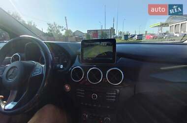 Хэтчбек Mercedes-Benz B-Class 2017 в 
