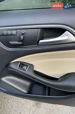 Хэтчбек Mercedes-Benz B-Class 2014 в 