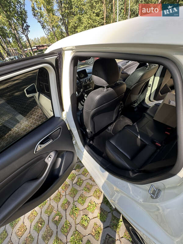 Хетчбек Mercedes-Benz B-Class 2015 в Києві