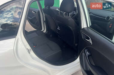 Хэтчбек Mercedes-Benz B-Class 2014 в 