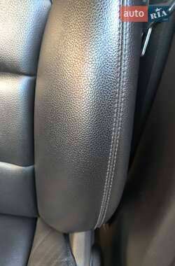 Хэтчбек Mercedes-Benz B-Class 2013 в 