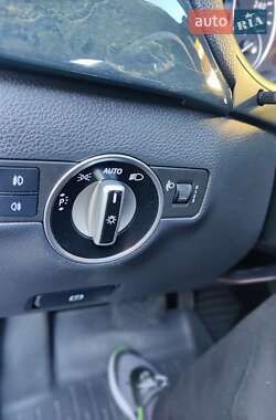 Хэтчбек Mercedes-Benz B-Class 2013 в 