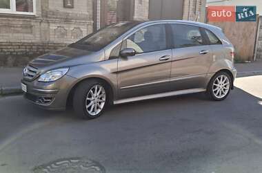 Хэтчбек Mercedes-Benz B-Class 2008 в 