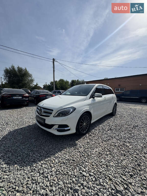 Хэтчбек Mercedes-Benz B-Class 2017 в Дергачах фото 3 Хэтчбек Mercedes-Benz B-Class 2017 в Дергачах