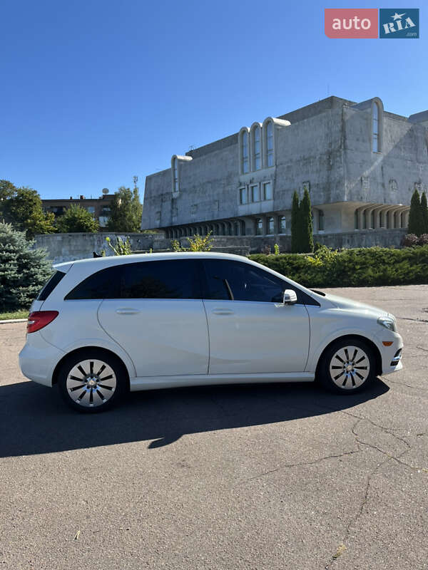 Хэтчбек Mercedes-Benz B-Class 2014 в Черкассах
