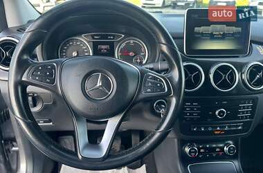 Хетчбек Mercedes-Benz B-Class 2015 в 