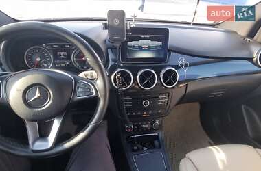 Хэтчбек Mercedes-Benz B-Class 2016 в 