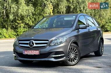 Хэтчбек Mercedes-Benz B-Class 2016 в 