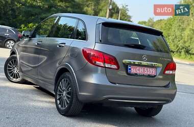 Хэтчбек Mercedes-Benz B-Class 2016 в 