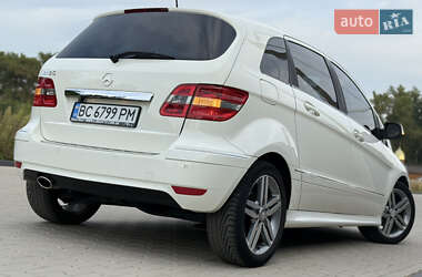 Хэтчбек Mercedes-Benz B-Class 2011 в 