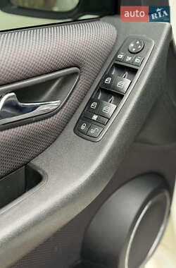 Хэтчбек Mercedes-Benz B-Class 2011 в 