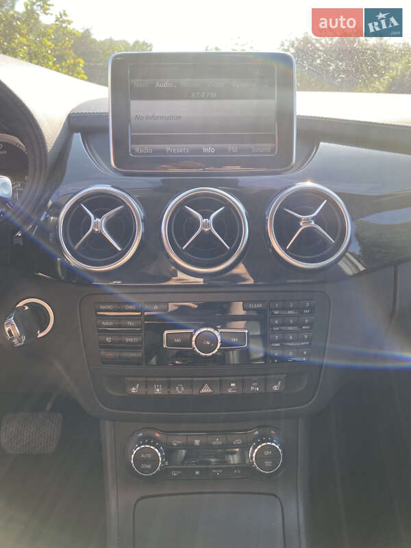 Хэтчбек Mercedes-Benz B-Class 2014 в Ужгороде фото 14 Хэтчбек Mercedes-Benz B-Class 2014 в Ужгороде