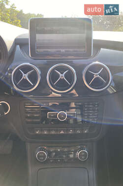 Хэтчбек Mercedes-Benz B-Class 2014 в 