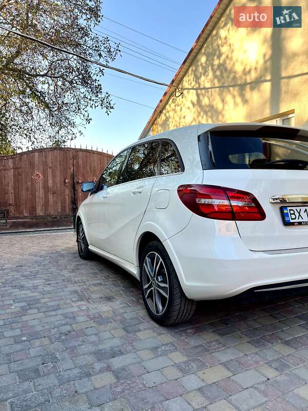 Хетчбек Mercedes-Benz B-Class 2015 в Хмельницькому
