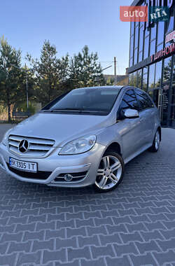 Хэтчбек Mercedes-Benz B-Class 2008 в 