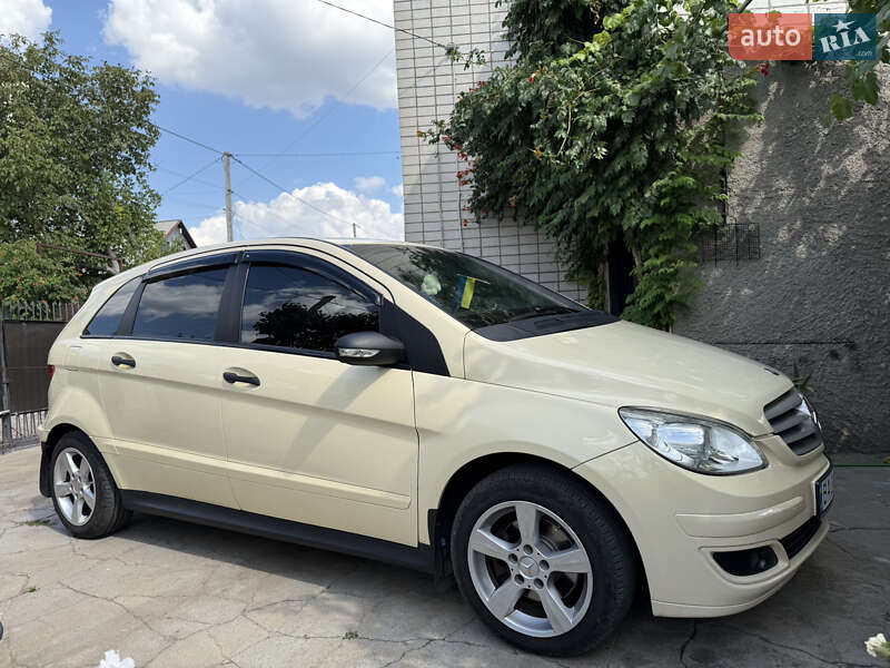Хэтчбек Mercedes-Benz B-Class 2008 в Первомайске фото 7 Хэтчбек Mercedes-Benz B-Class 2008 в Первомайске