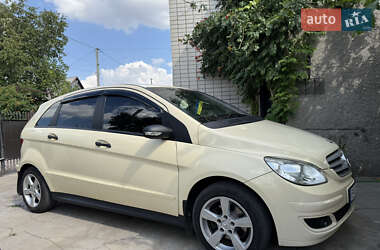Хэтчбек Mercedes-Benz B-Class 2008 в 