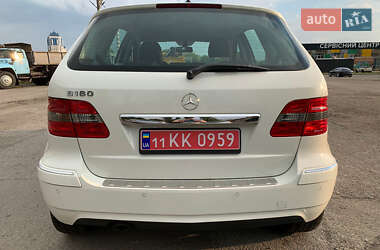 Хэтчбек Mercedes-Benz B-Class 2010 в 