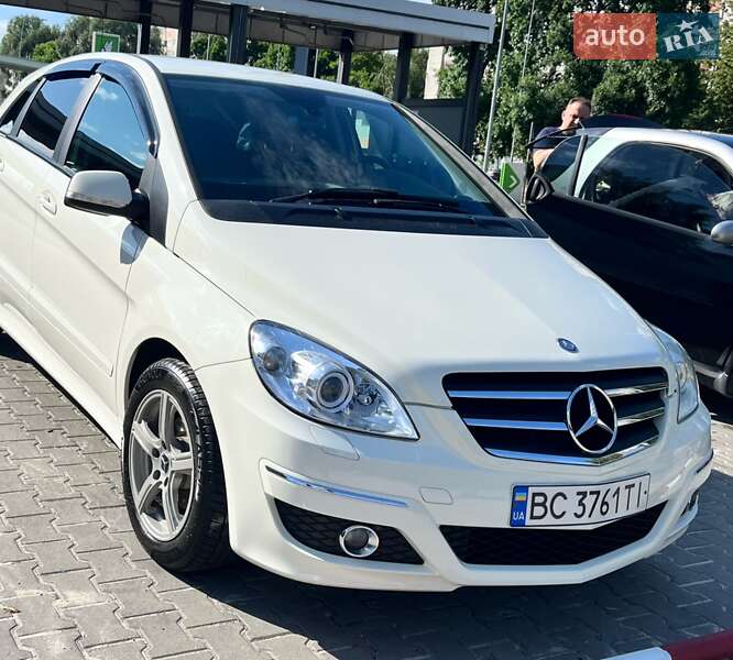 Хэтчбек Mercedes-Benz B-Class 2011 в Львове