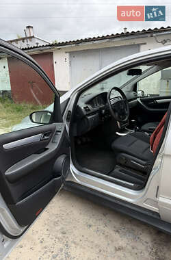 Хэтчбек Mercedes-Benz B-Class 2007 в 
