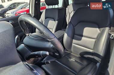 Хэтчбек Mercedes-Benz B-Class 2017 в 