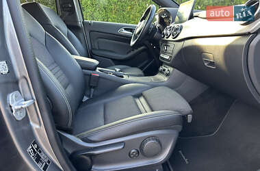 Хэтчбек Mercedes-Benz B-Class 2016 в 