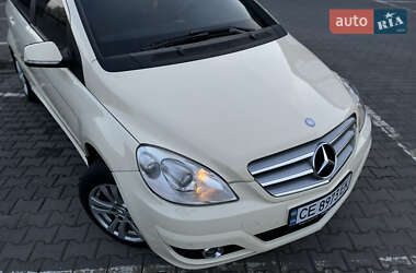Хэтчбек Mercedes-Benz B-Class 2011 в 
