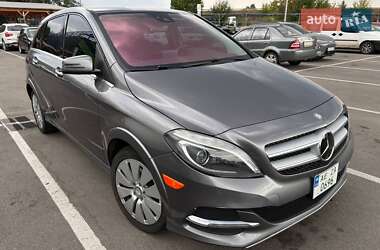 Хэтчбек Mercedes-Benz B-Class 2015 в Днепре