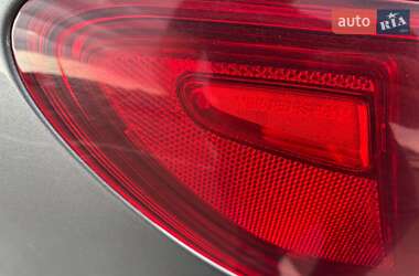Хэтчбек Mercedes-Benz B-Class 2015 в 