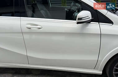 Хэтчбек Mercedes-Benz B-Class 2015 в 