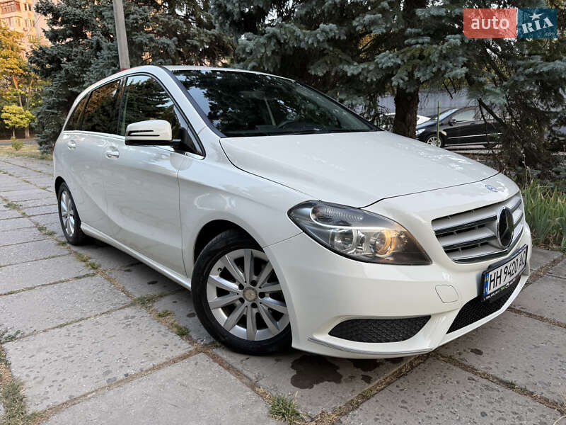 Mercedes-Benz B-Class 2013