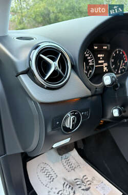 Хэтчбек Mercedes-Benz B-Class 2013 в 