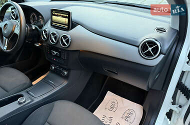 Хэтчбек Mercedes-Benz B-Class 2013 в 