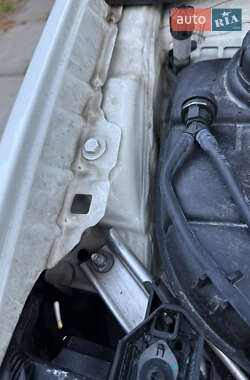 Хэтчбек Mercedes-Benz B-Class 2013 в 