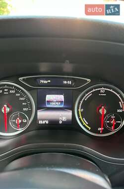 Хэтчбек Mercedes-Benz B-Class 2017 в 