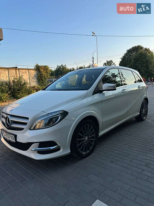 Хэтчбек Mercedes-Benz B-Class 2017 в Луцке